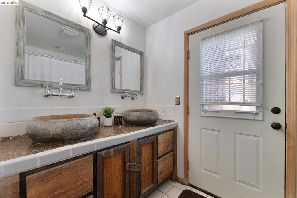 41143479 Property Photo 57
