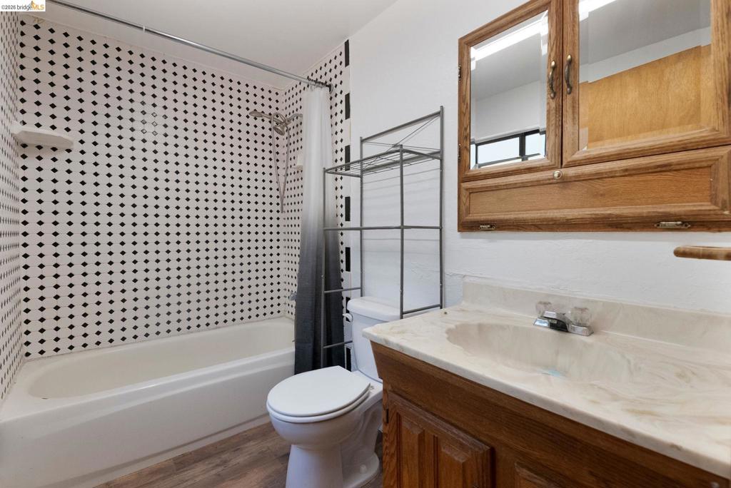 41143479 Property Photo 64