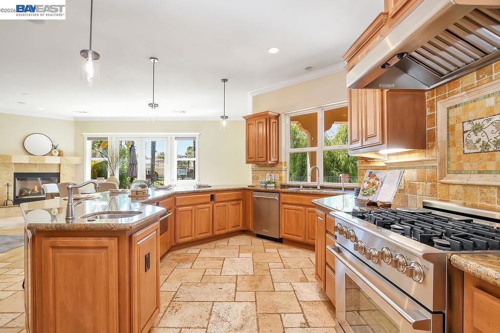 5661 Oakmont Ct Property Photo 10