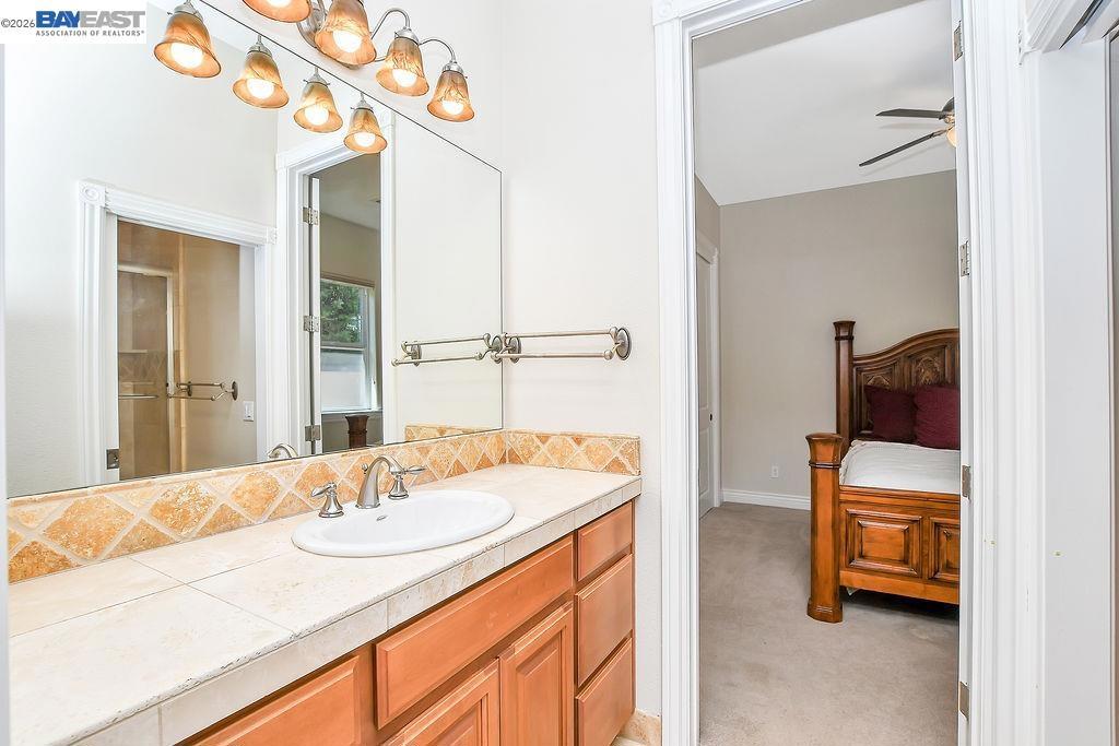 5661 Oakmont Ct Property Photo 34