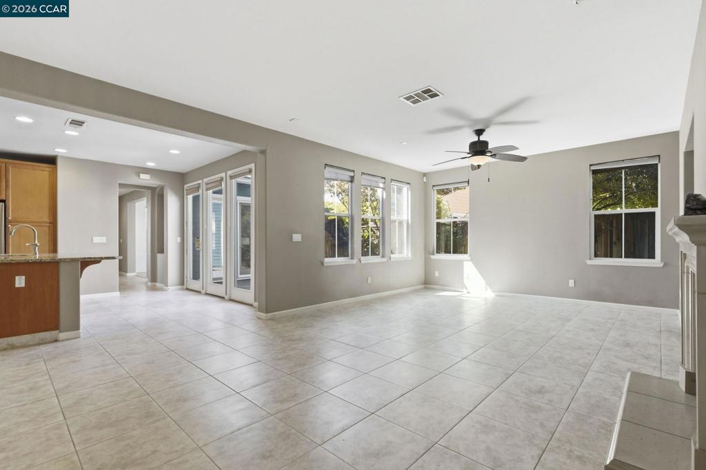 1026 Flagship Dr Property Photo 27