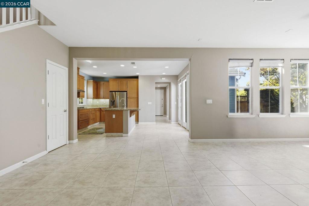 1026 Flagship Dr Property Photo 28