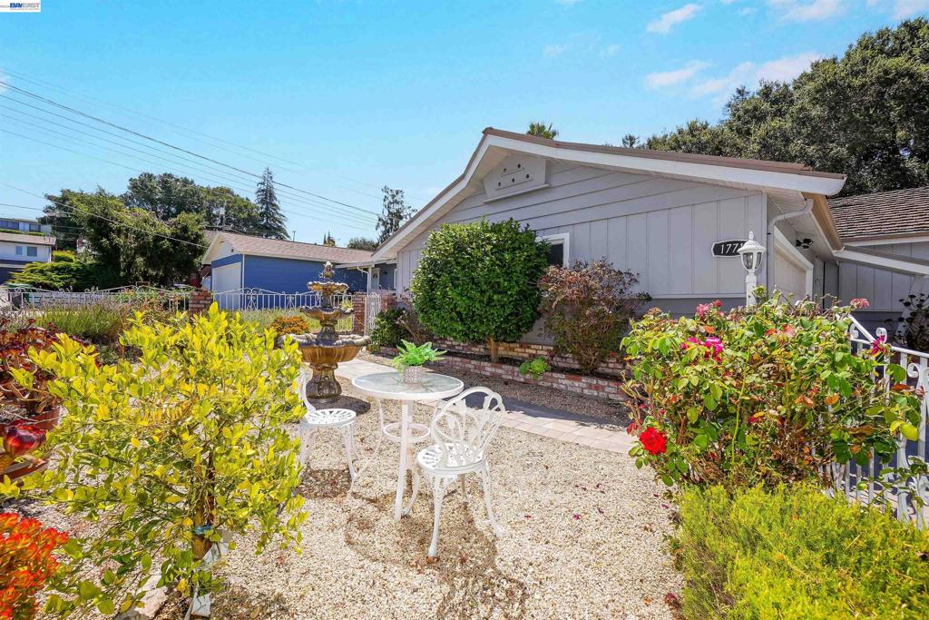 1771 Germaine Ct Property Photo 14