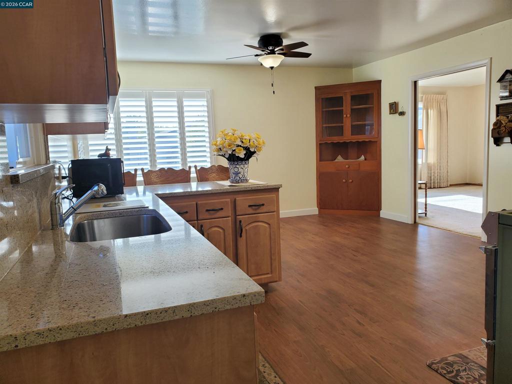 3615 Natalie Ct Property Photo 8