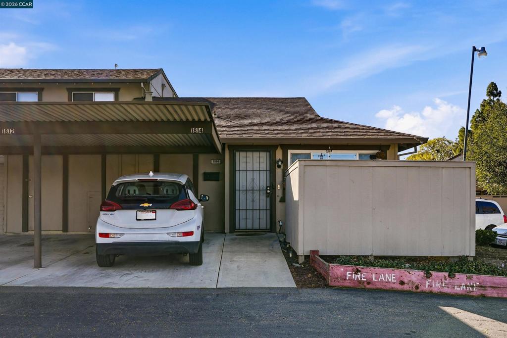 1814 San Jose Dr Property Photo 3