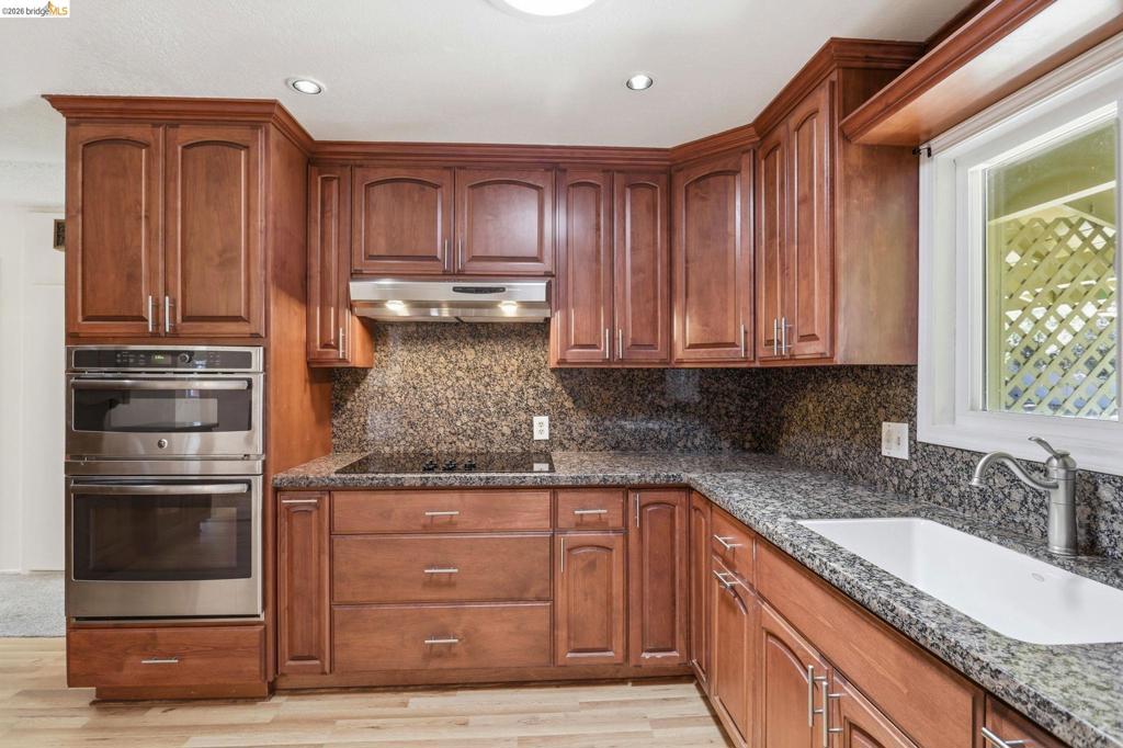 4345 Burney Way Property Photo 8