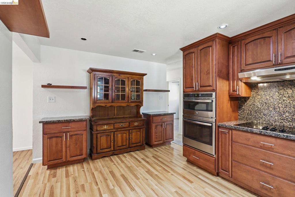 4345 Burney Way Property Photo 10