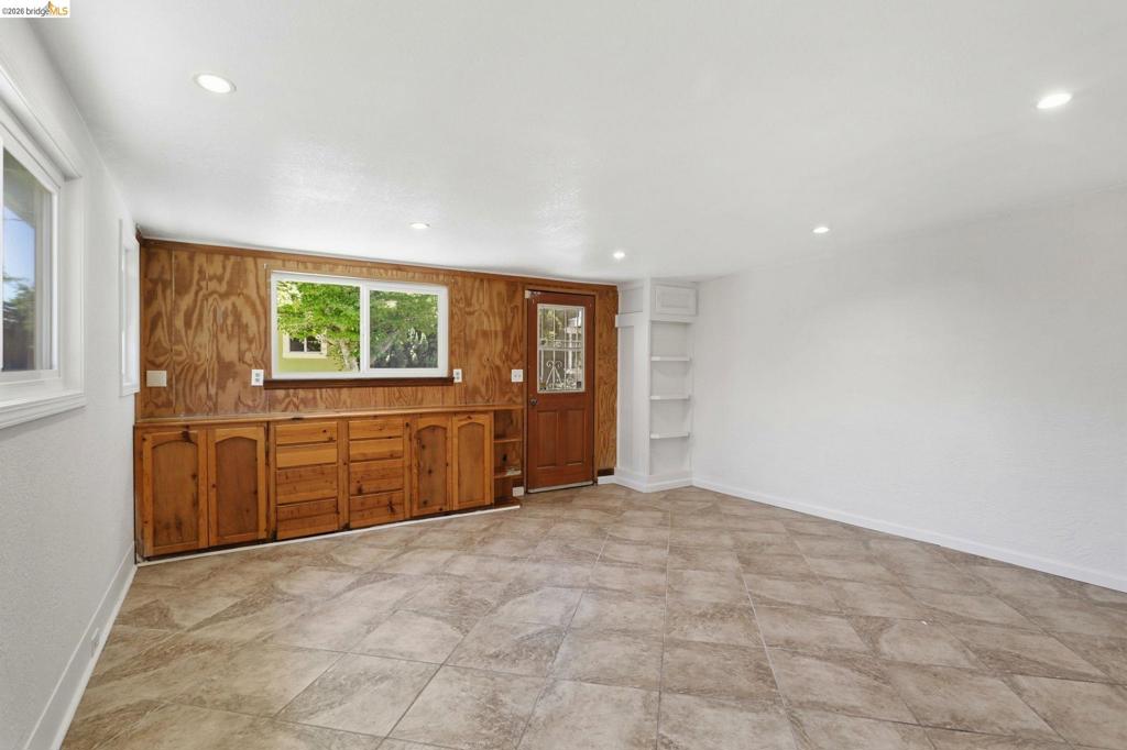 4345 Burney Way Property Photo 14