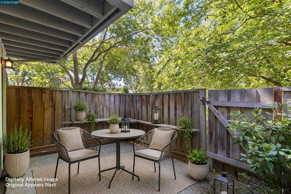 401 Old Orchard Ct Property Photo 27