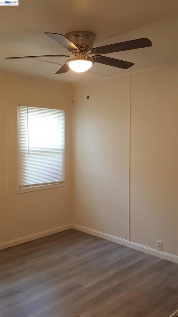 663 Rose Ave Property Photo 7