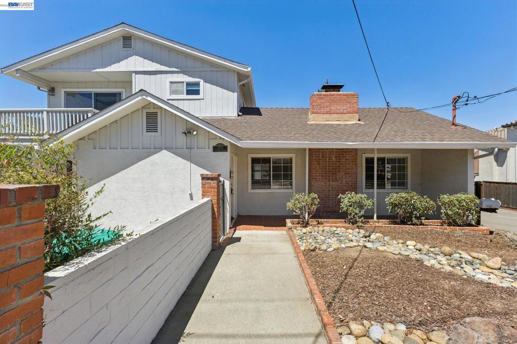 3851 Vineyard Ave Property Photo