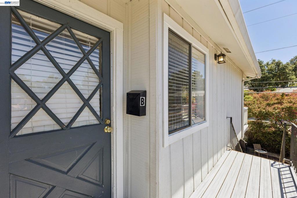 3851 Vineyard Ave Property Photo 5