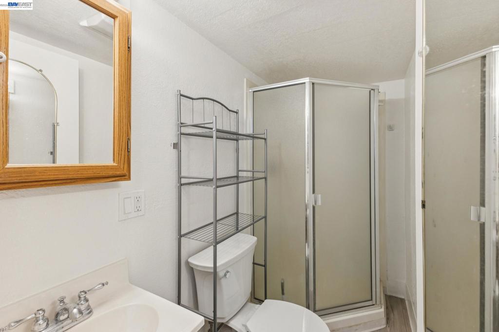 3851 Vineyard Ave Property Photo 40