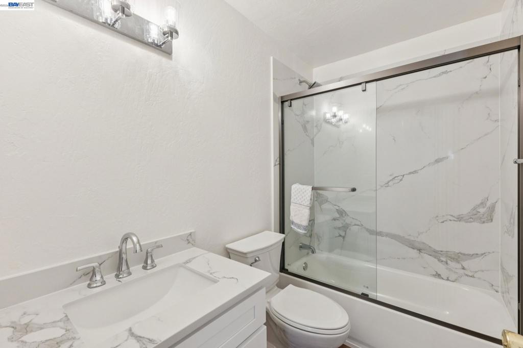 3851 Vineyard Ave Property Photo 58