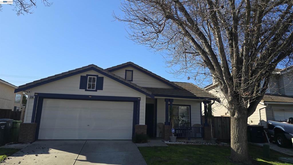 3285 Ernest Dr Property Photo 1