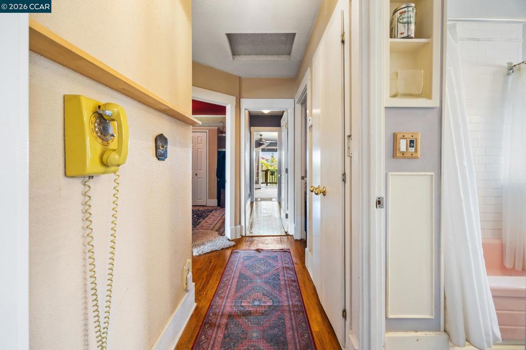 2637 Chestnut St Property Photo 25