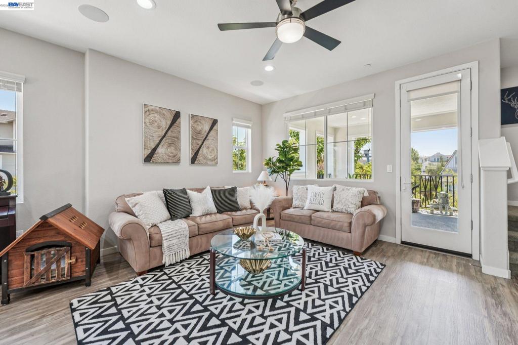8550 Boardwalk Way Property Photo 17