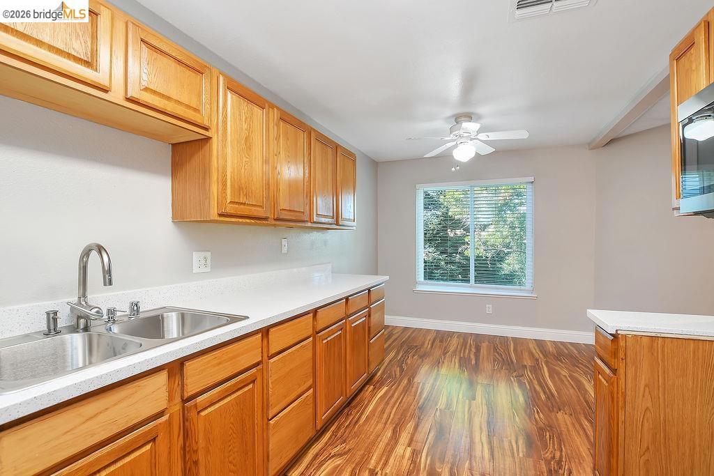 2819 Winding Ln Property Photo 10