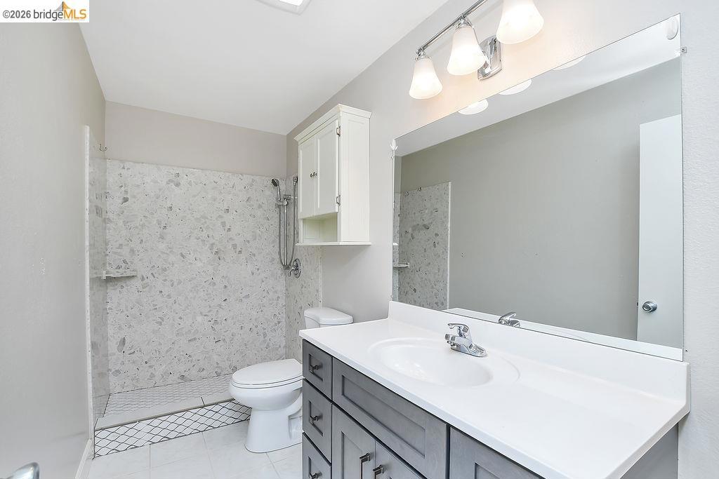 2819 Winding Ln Property Photo 11