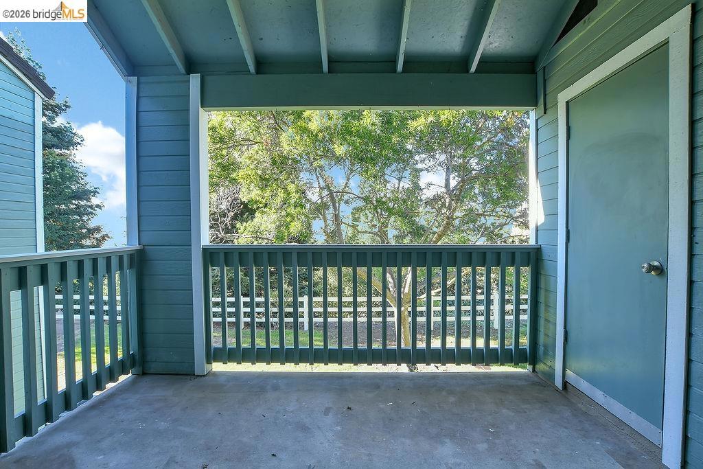2819 Winding Ln Property Photo 17