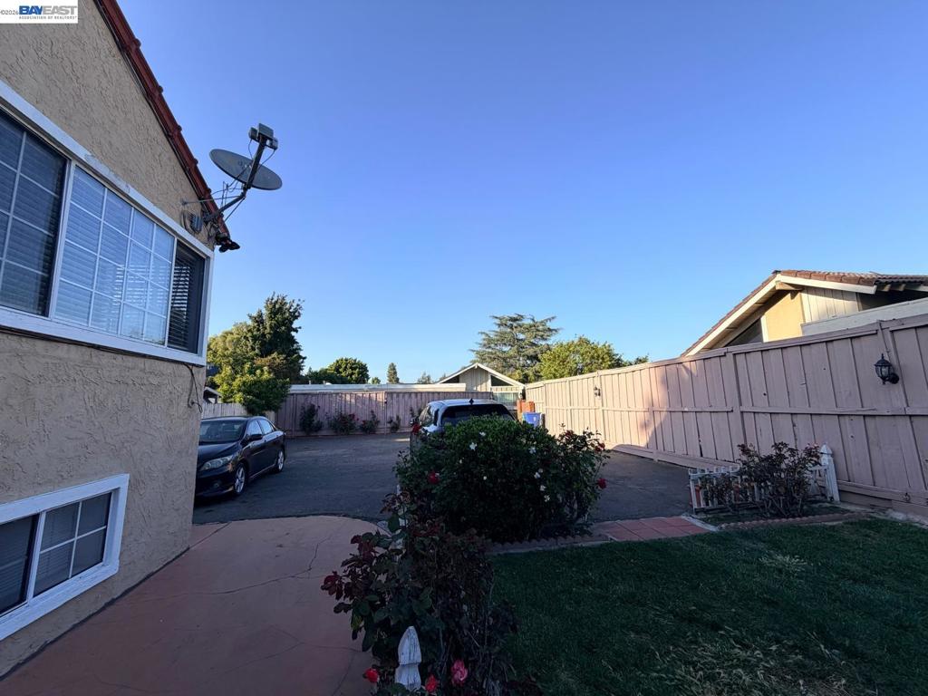 34618 Fremont Blvd Property Photo 4