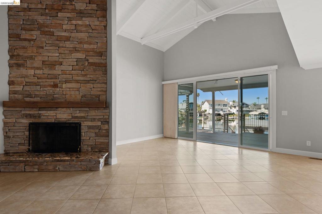 1056 Discovery Bay Blvd Property Photo 7