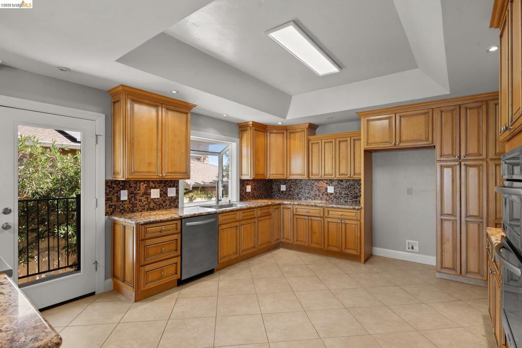 1056 Discovery Bay Blvd Property Photo 13