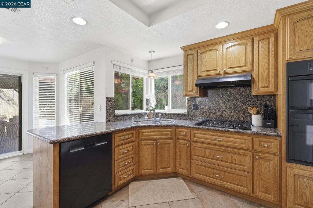 3029 Larkspur Dr Property Photo 23