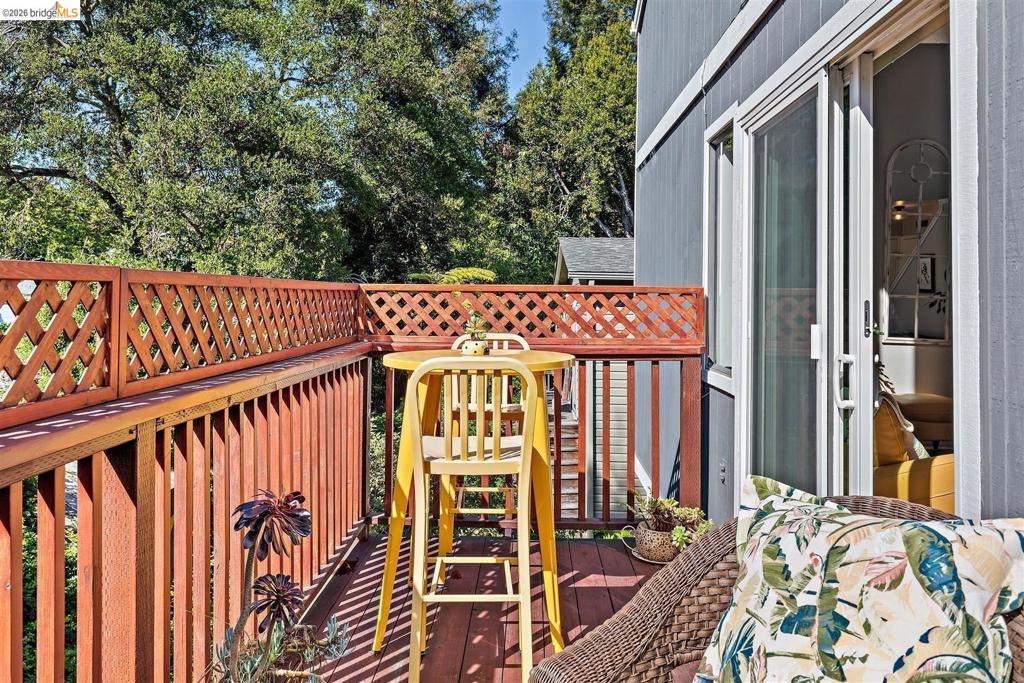 3687 Maple Ave 9 Property Photo 4
