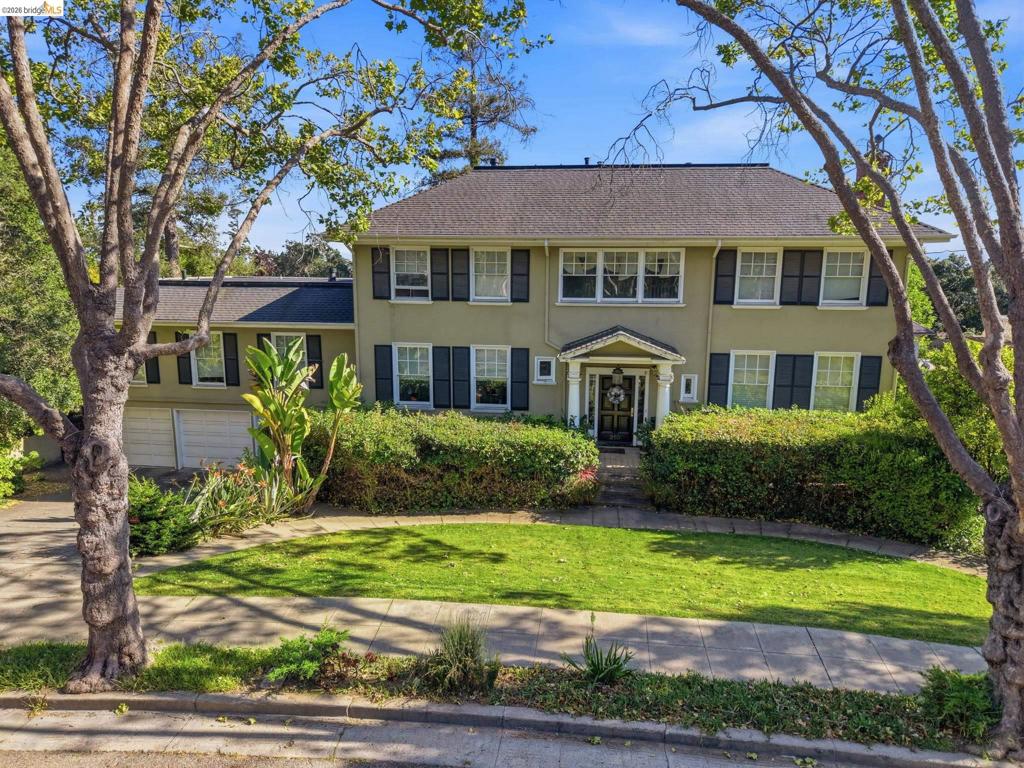 210 La Salle Ave Property Photo 1