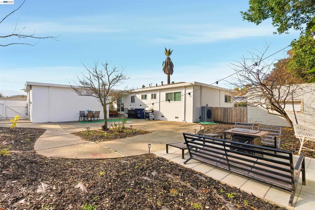 1382 Donna St Property Photo 15