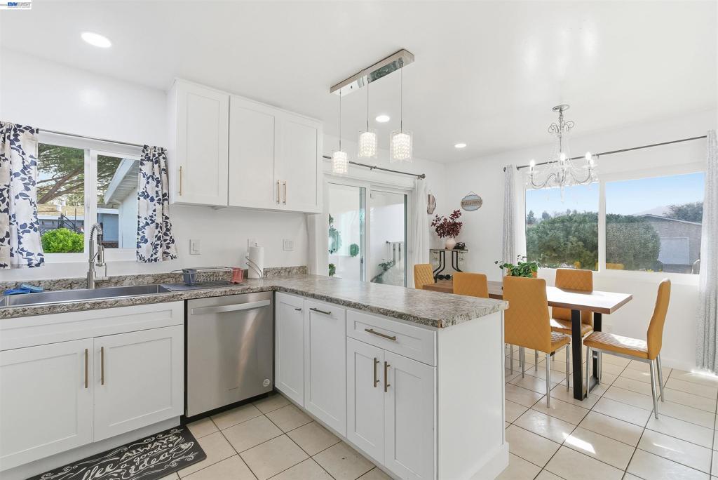 1382 Donna St Property Photo 38