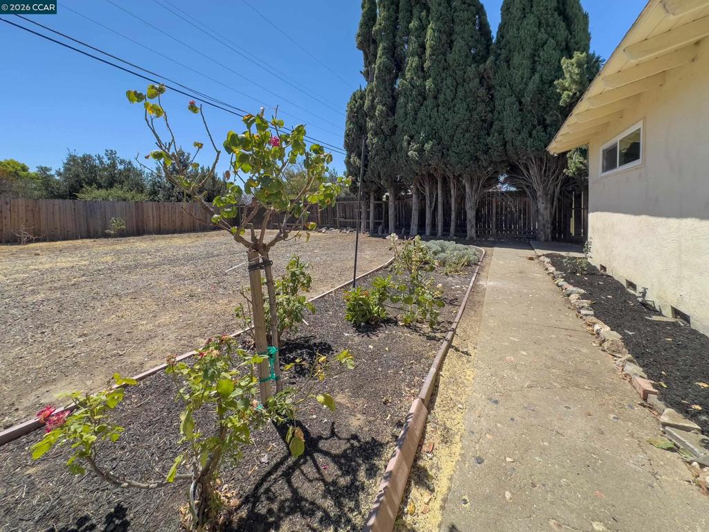 2009 Kendree St Property Photo 34