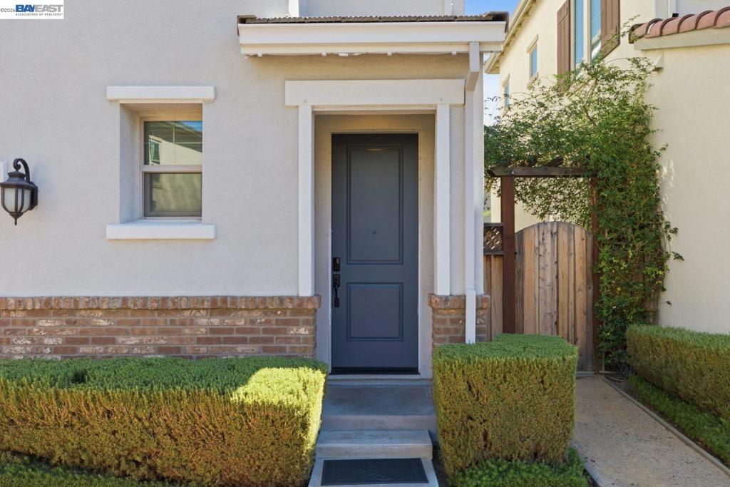 33 W Roccolino Ln Property Photo 5