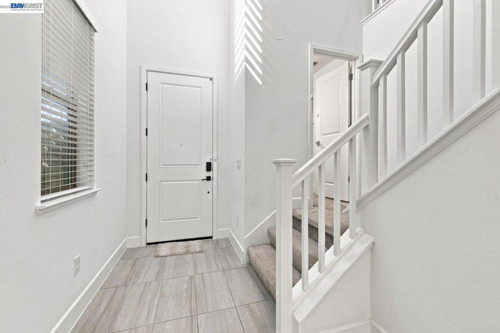 33 W Roccolino Ln Property Photo 7