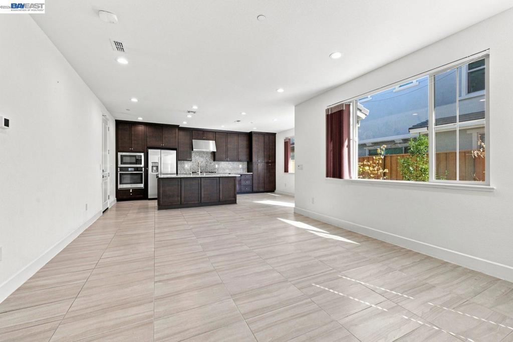 33 W Roccolino Ln Property Photo 10