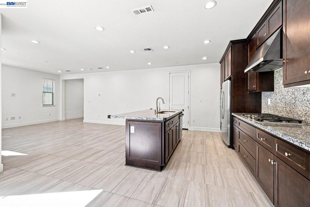 33 W Roccolino Ln Property Photo 20