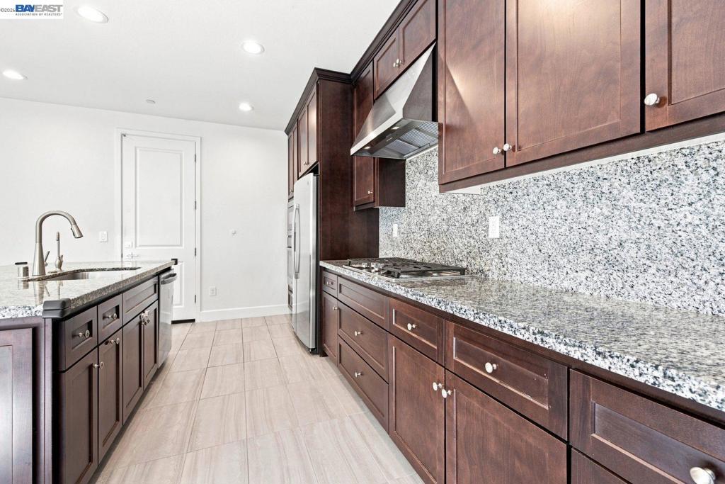 33 W Roccolino Ln Property Photo 22