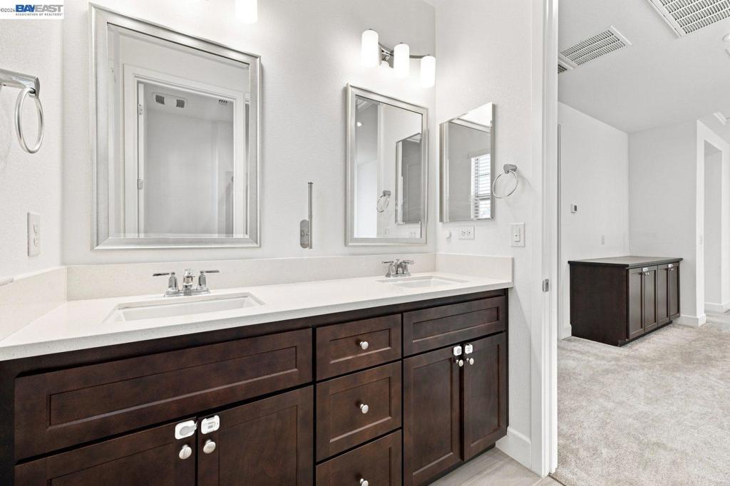 33 W Roccolino Ln Property Photo 37