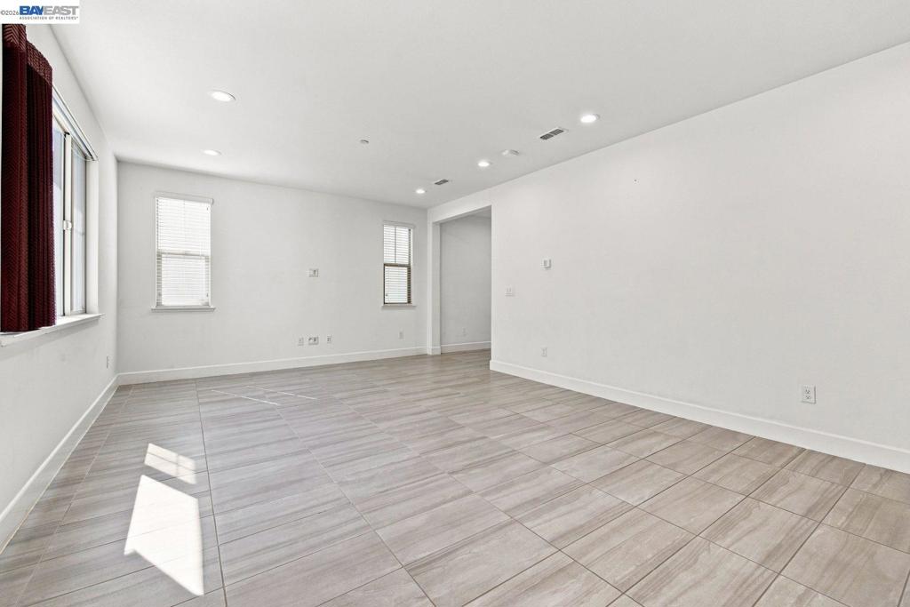 33 W Roccolino Ln Property Photo 48