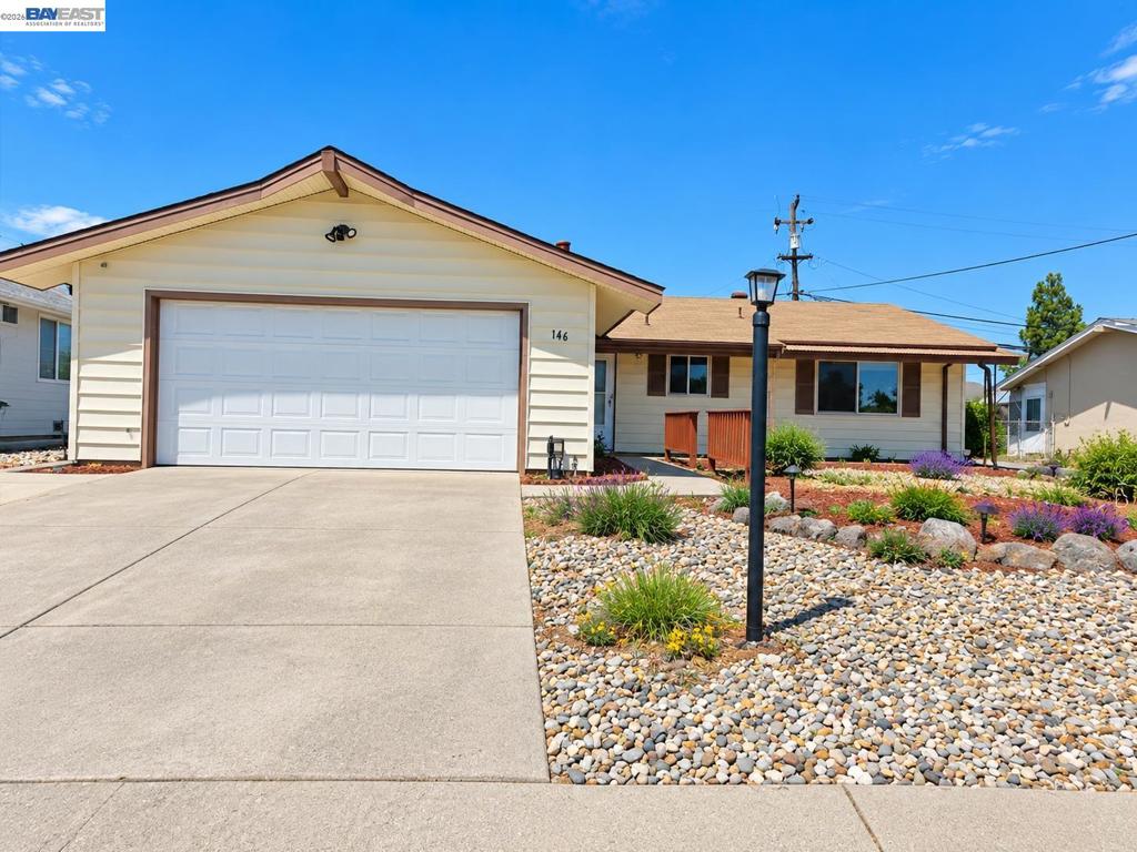 146 Isle Royale Cir
