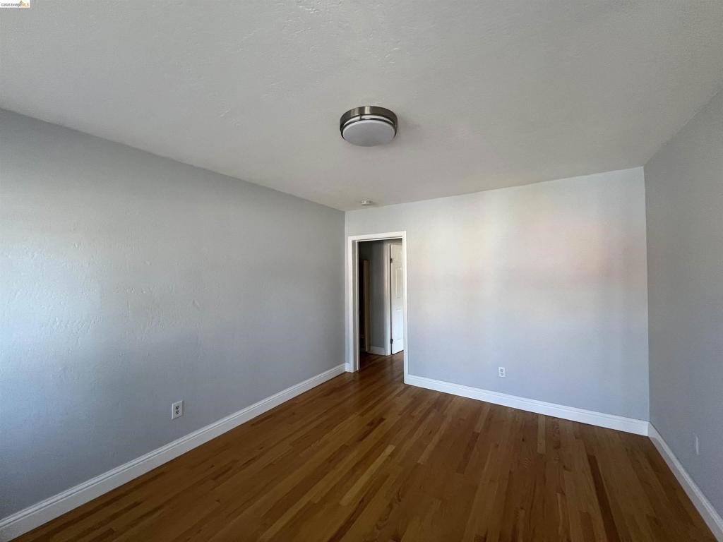 3244 ELLIS ST Property Photo 1