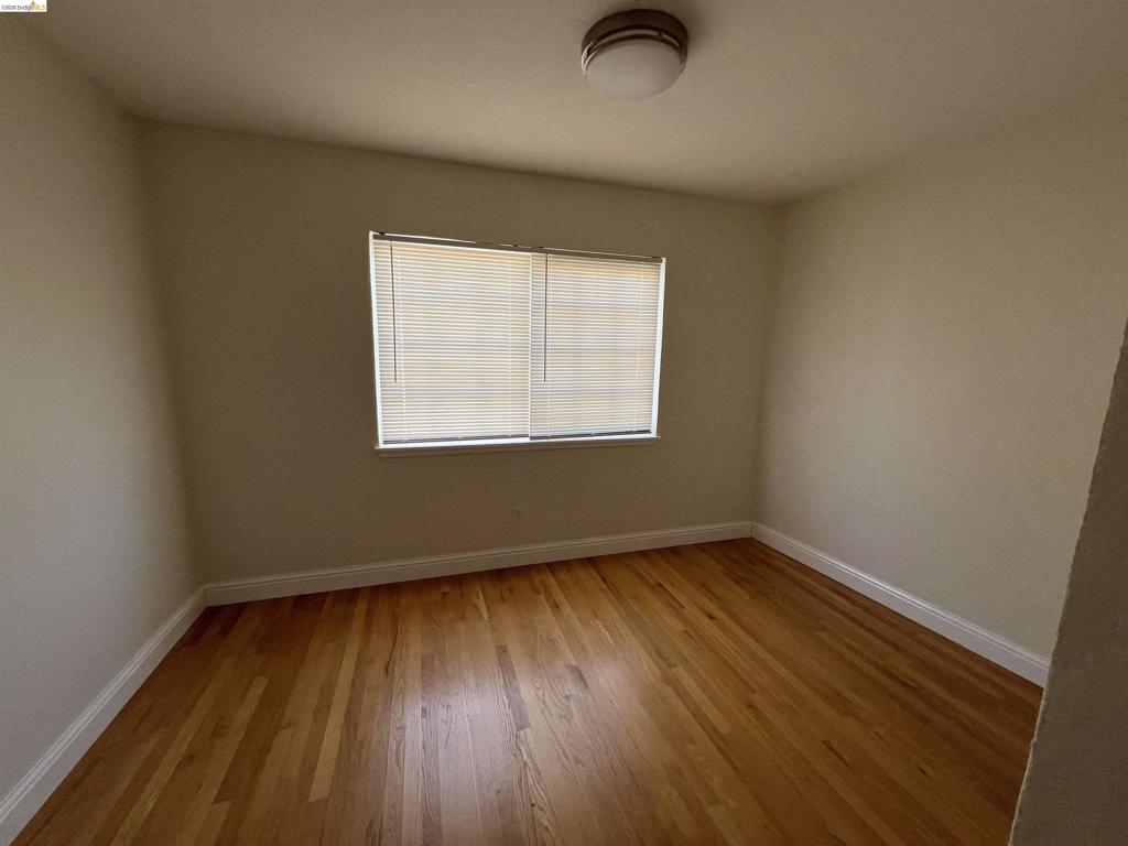 3244 Ellis St Property Photo 2