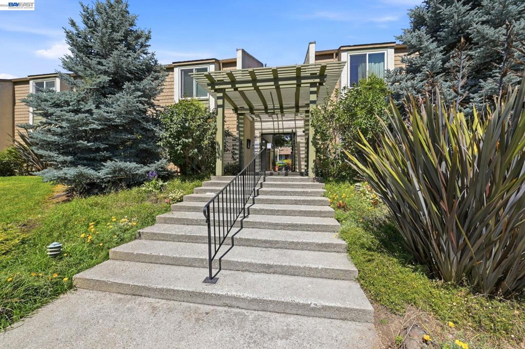 3419 Pennsylvania Cmn Property Photo 1