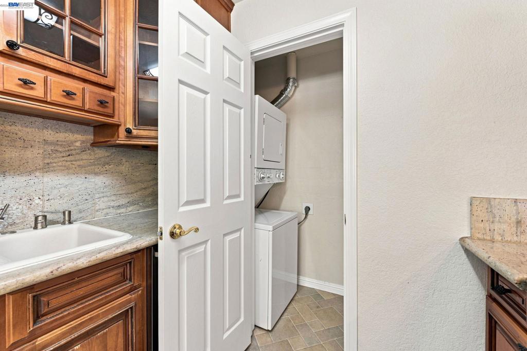 3419 Pennsylvania Cmn Property Photo 12