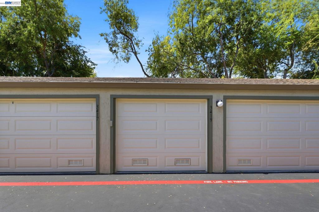 3419 Pennsylvania Cmn Property Photo 32