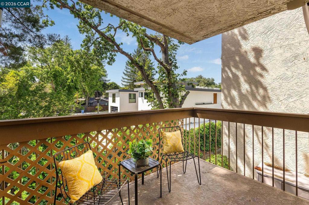 1722 S Villa Way Property Photo 14