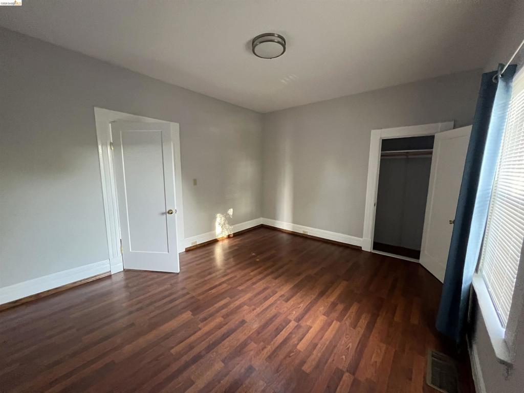 1251 63rd Property Photo 2