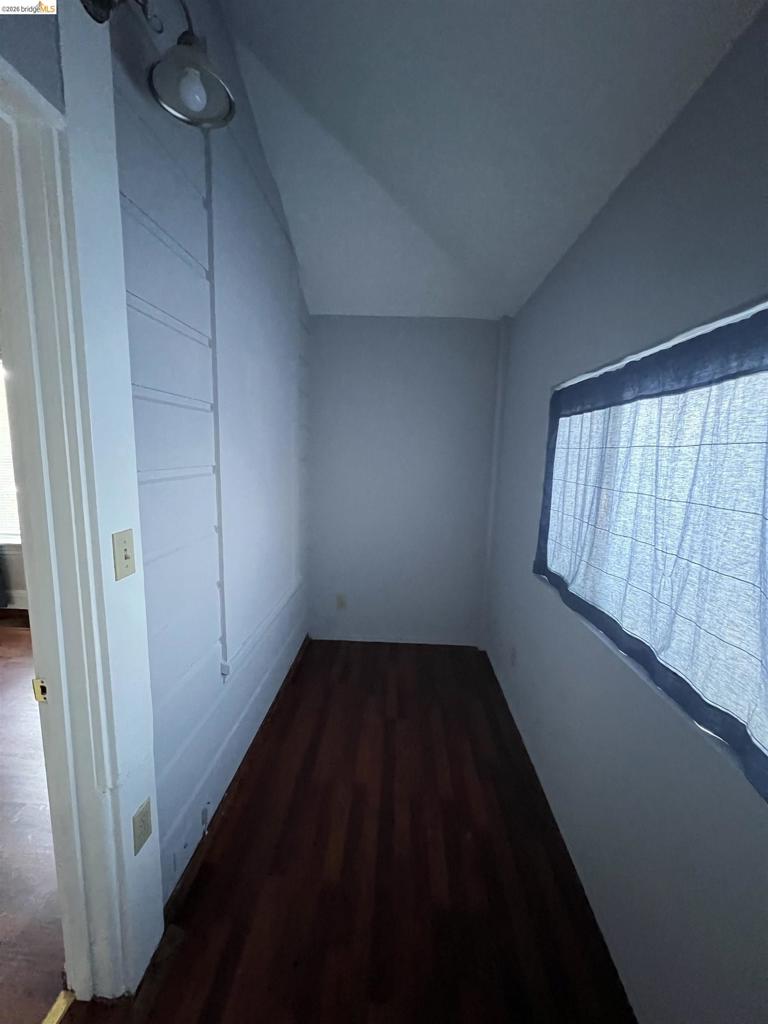 1251 63rd Property Photo 4