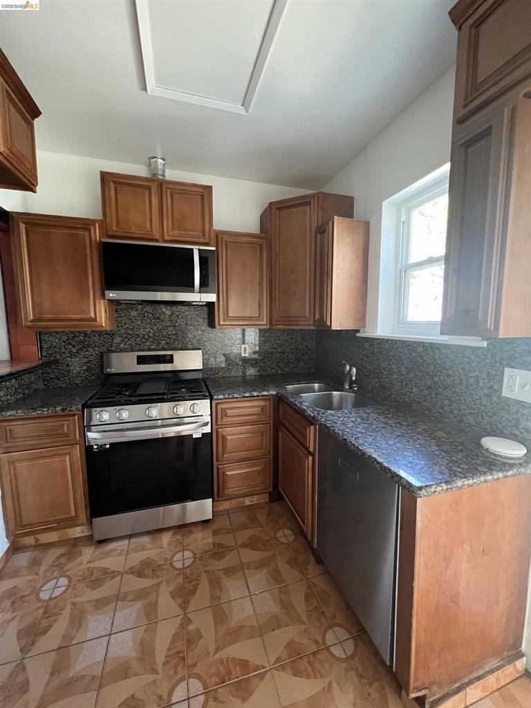 1251 63rd Property Photo 9